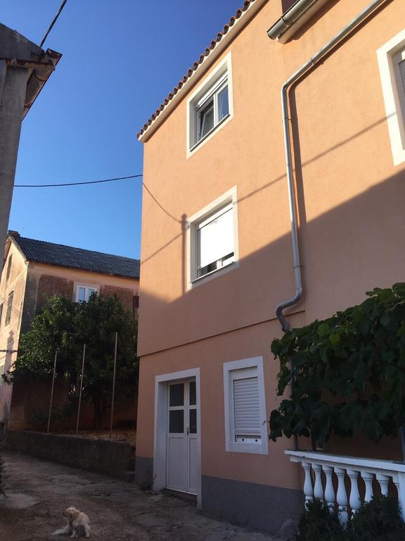 Centre Apartment Božava Dış mekan fotoğraf